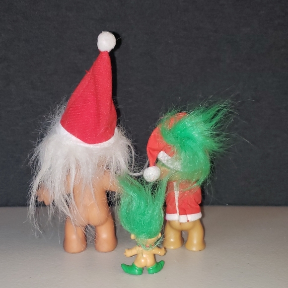 Russ Trolls Holiday - Picture 2 of 7